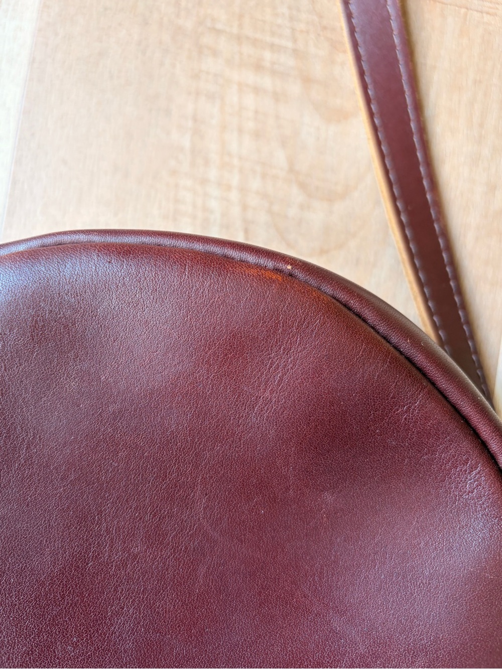 Portland Leather Large Circle Crossbody Bag - Cognac - Picture 5 of 12